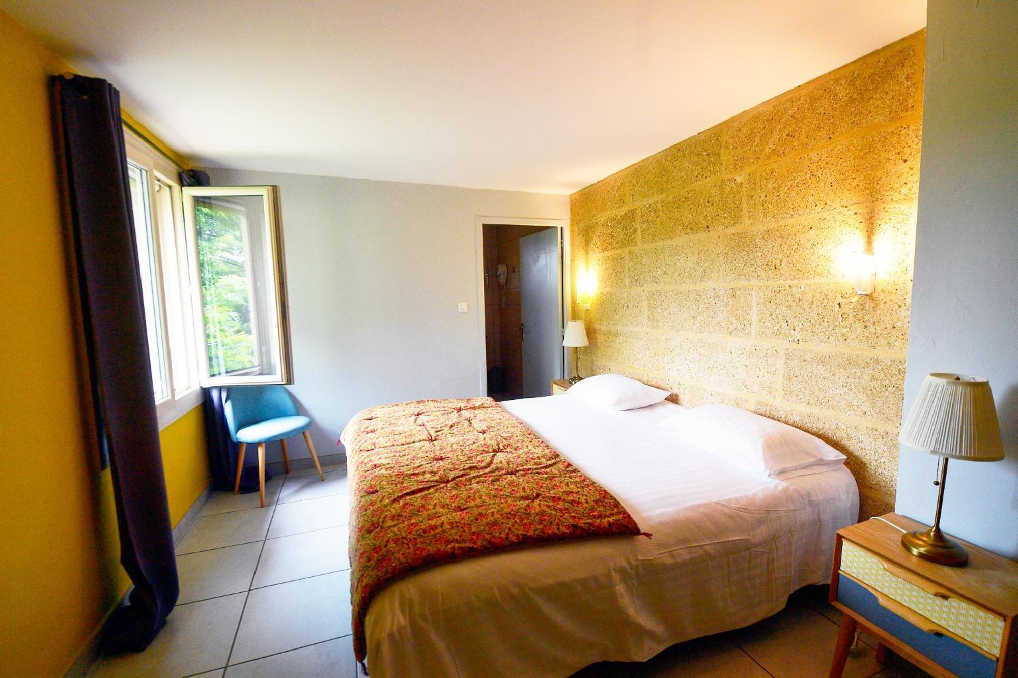Le Mas Des Aigras - Hotel & Restaurant De Charme En Provence Οράνζ Εξωτερικό φωτογραφία